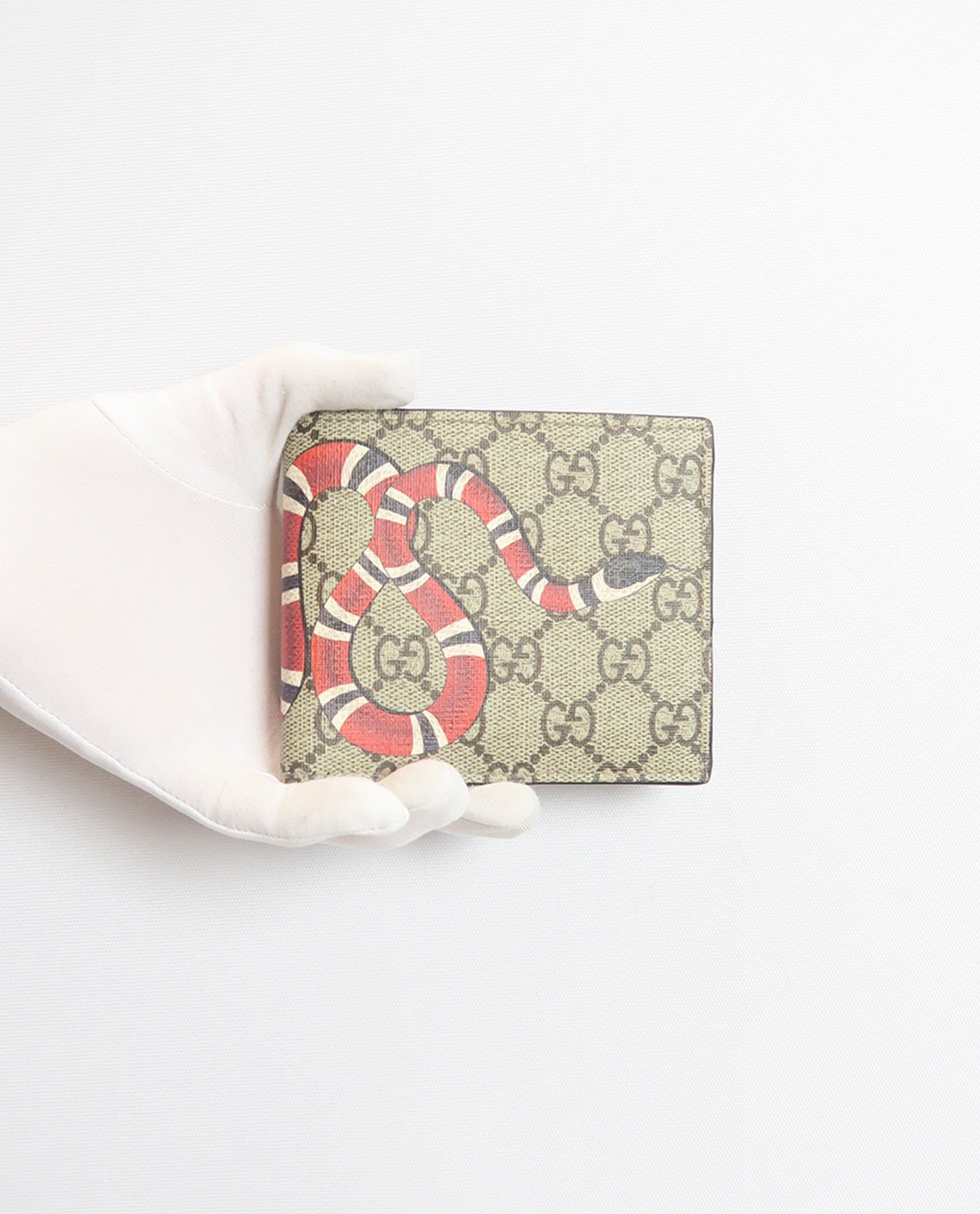 Gucci kingsnake outlet gg supreme wallet